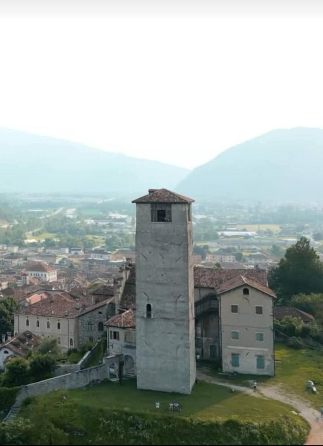 Via Mezzaterra 10 Apartment Feltre Exterior photo